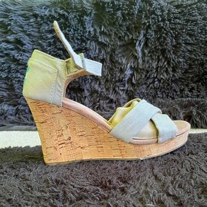 TOMS Light Blue Sandal Wedges Size 8
